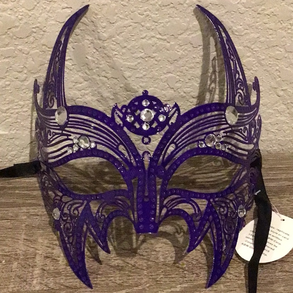 Purple Masquerade Laser Beaded Design Metal Mask Costume Party